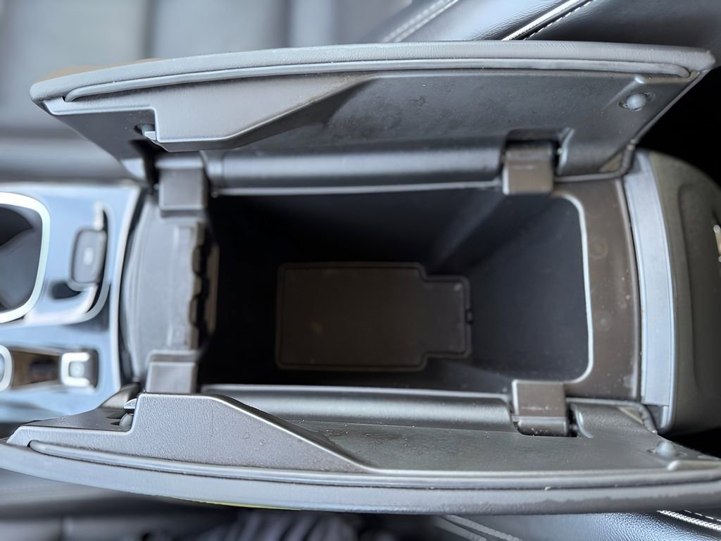 Used 2023 Buick Envision Essence image 26