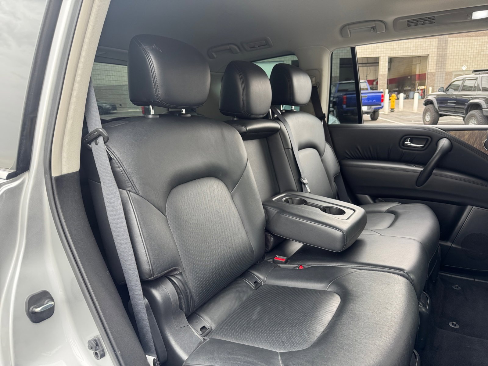 Used 2022 Nissan Armada SL image 18