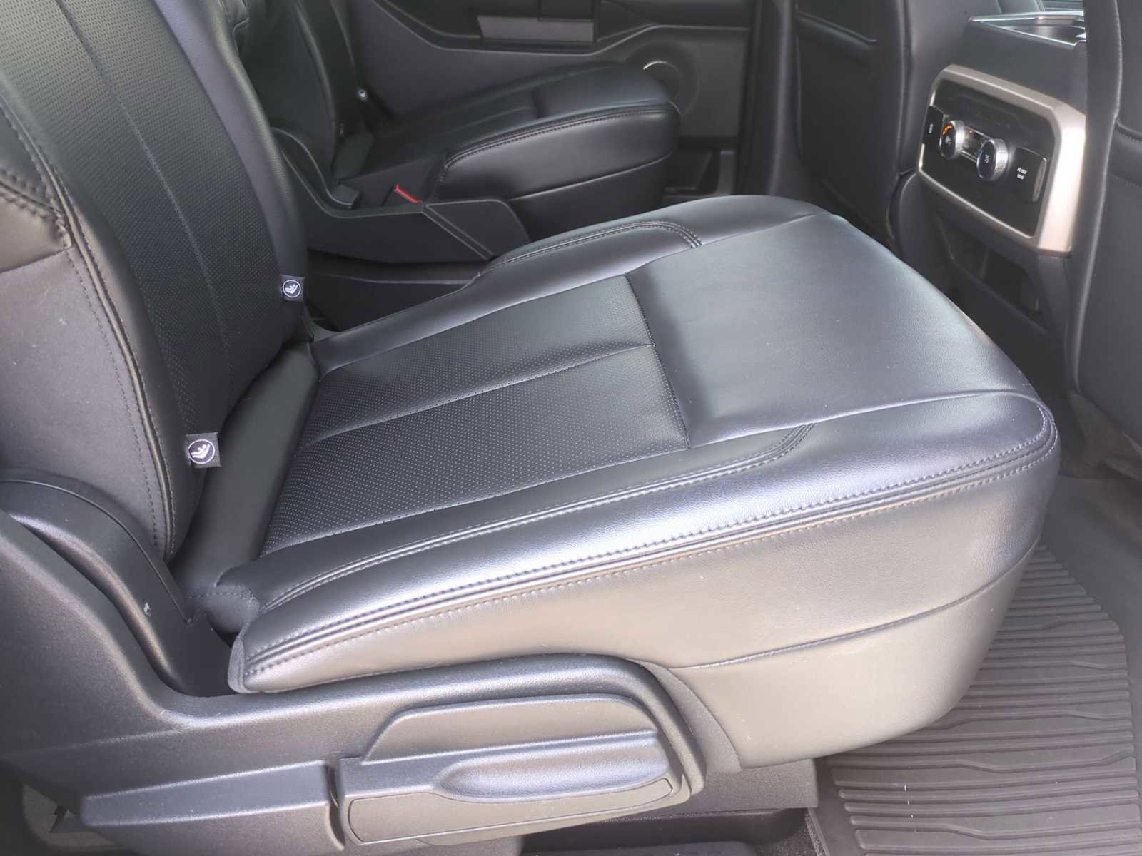 Used 2024 Ford Expedition XLT RWD image 27