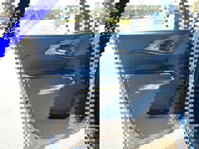 New 2026 Chevrolet Traverse LT w/ Driver Confidence Package image 10