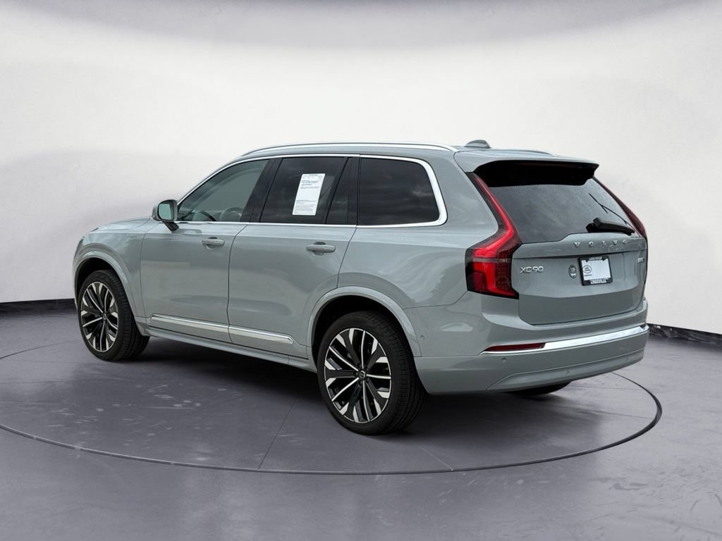 Used 2025 Volvo XC90 B5 Plus AWD/4WD image 5