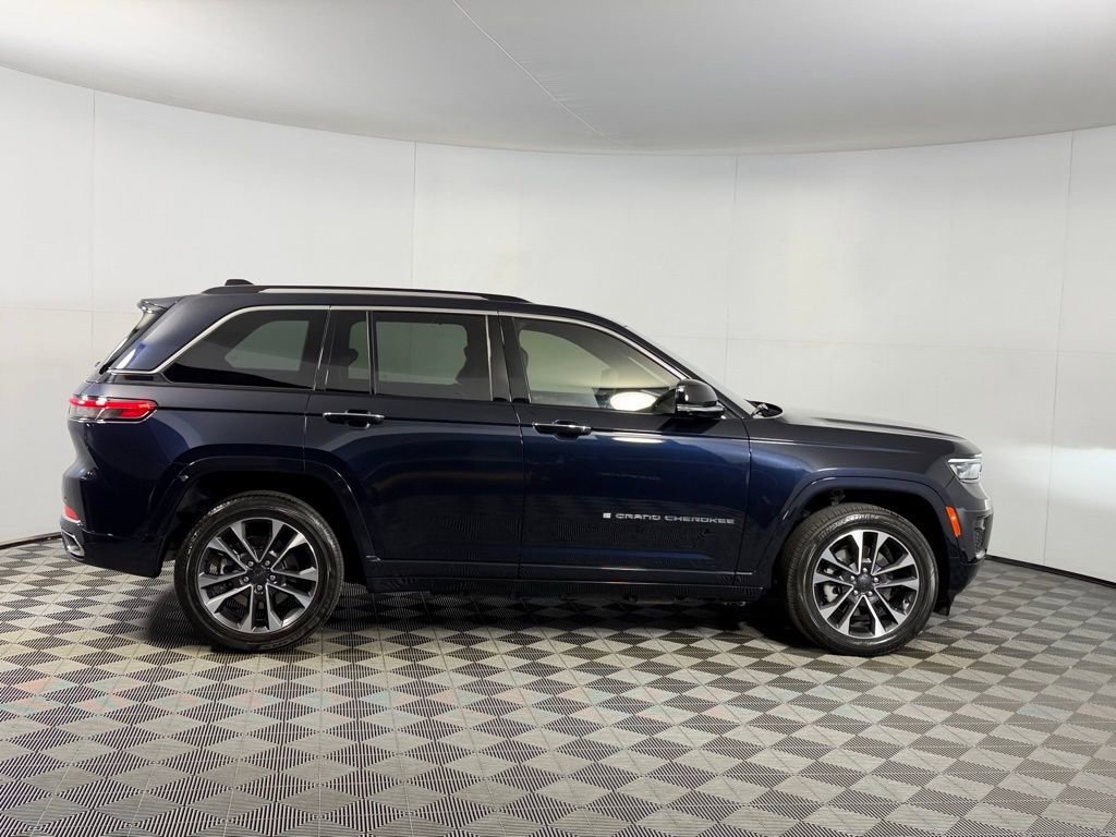 Certified 2023 Jeep Grand Cherokee Overland w/ Advanced Protech Group III image 5