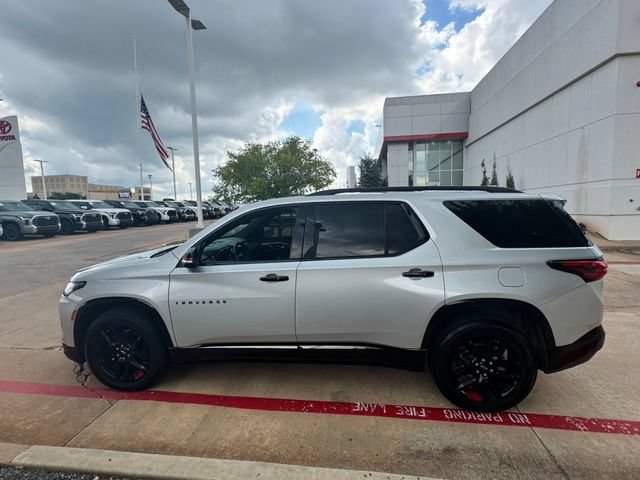 Used 2022 Chevrolet Traverse Premier w/ Redline Edition AWD/4WD image 7