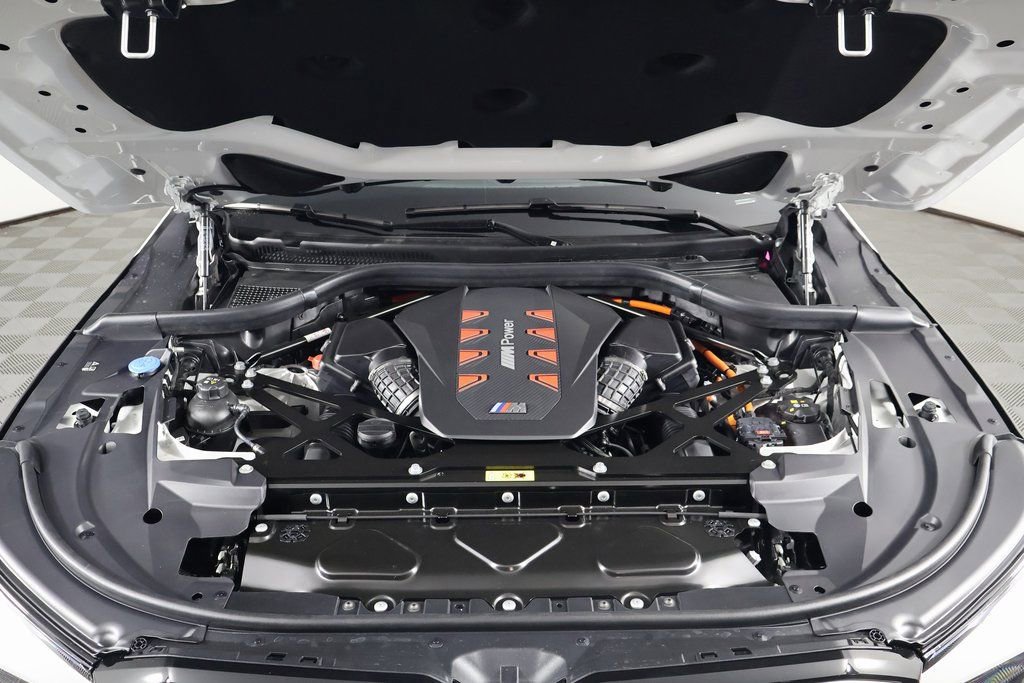 New 2026 BMW XM Label Red image 9
