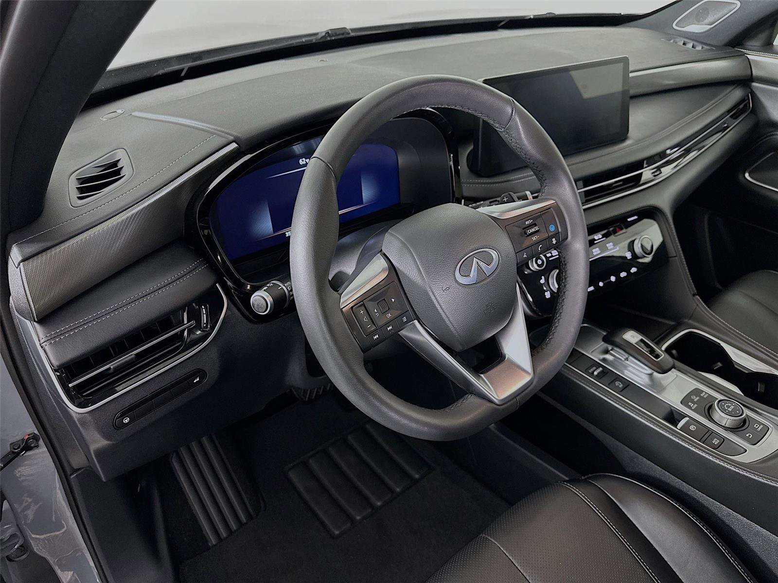 Used 2025 INFINITI QX60 Luxe w/ Black Edition AWD/4WD image 25
