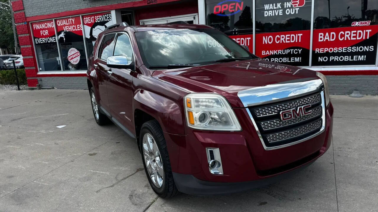 Used 2011 GMC Terrain SLT FWD image 2