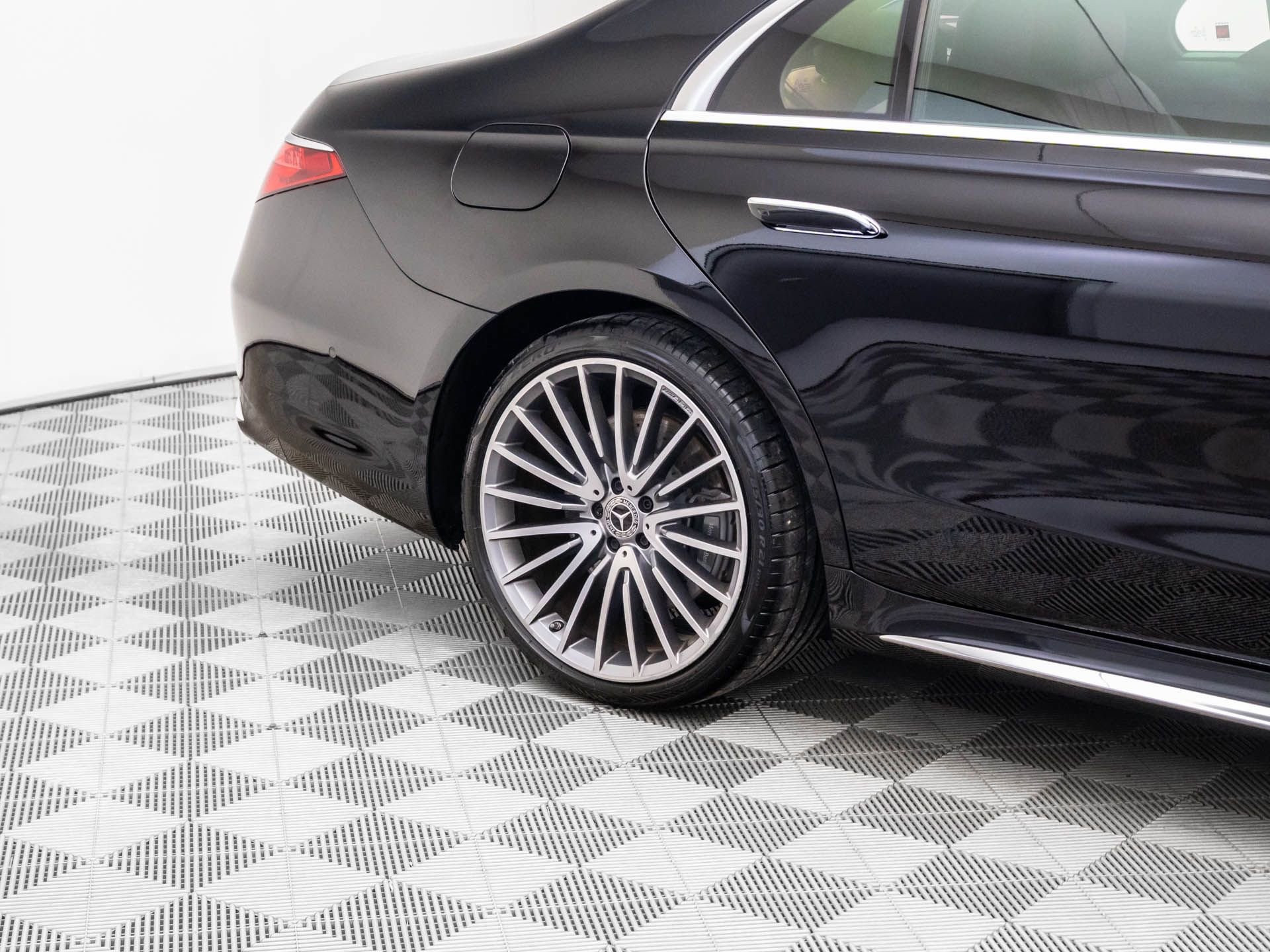 Used 2022 Mercedes-Benz S 500 4MATIC image 33