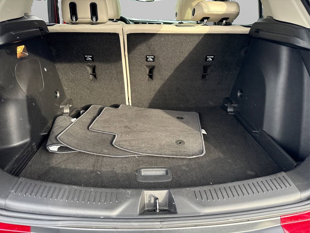 Used 2020 Buick Encore GX Essence w/ Experience Buick Package image 11