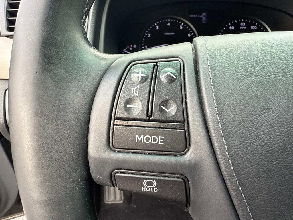 Used 2015 Lexus LS 460 L image 30