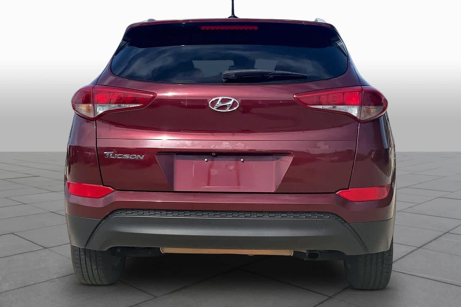 Used 2017 Hyundai Tucson SE w/ SE Popular Package 02 FWD image 5