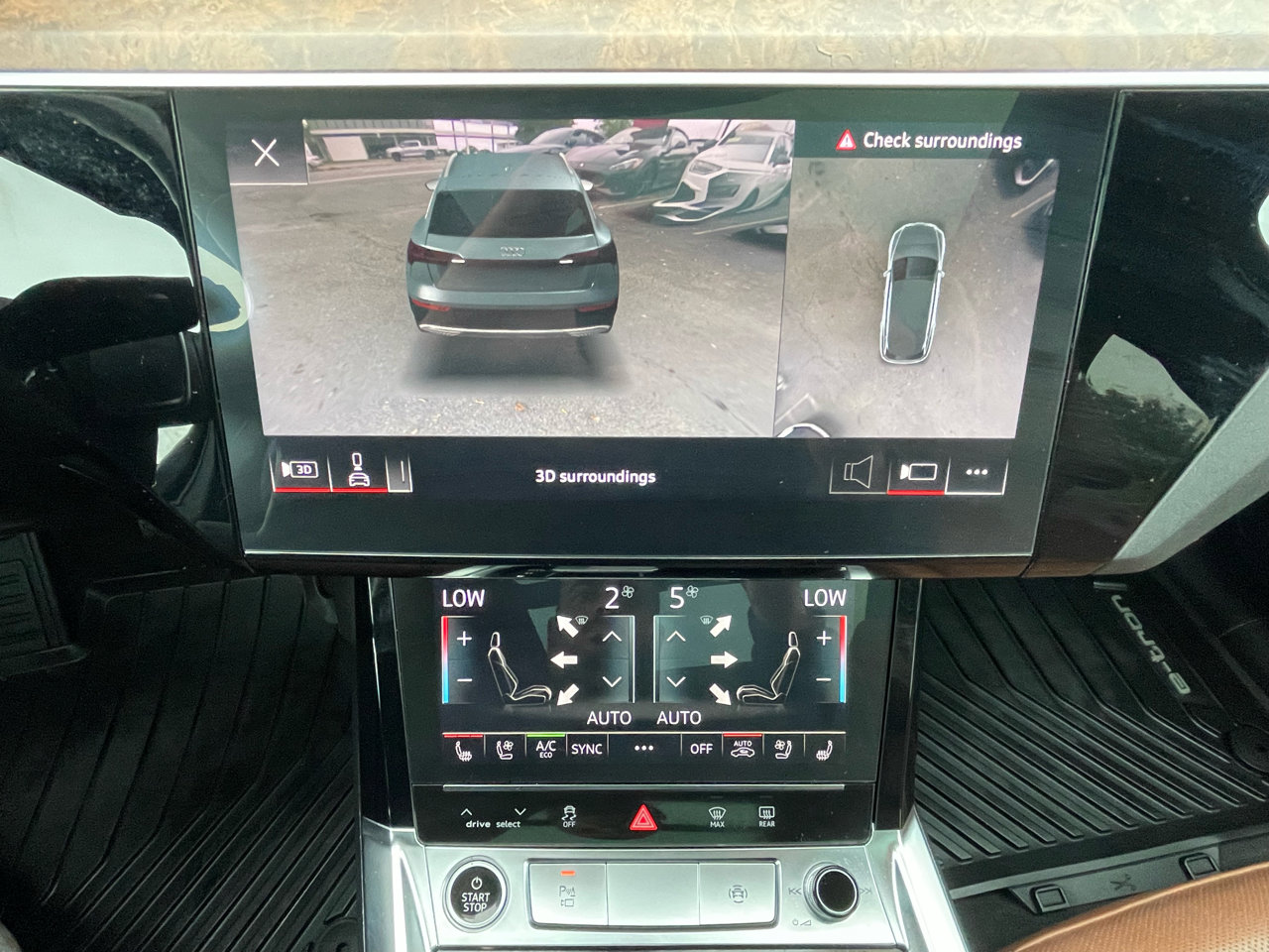 Used 2023 Audi e-tron Premium Plus w/ Premium Plus Package image 41