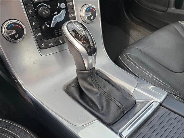 Used 2017 Volvo S60 T5 Dynamic w/ Vision Package image 17