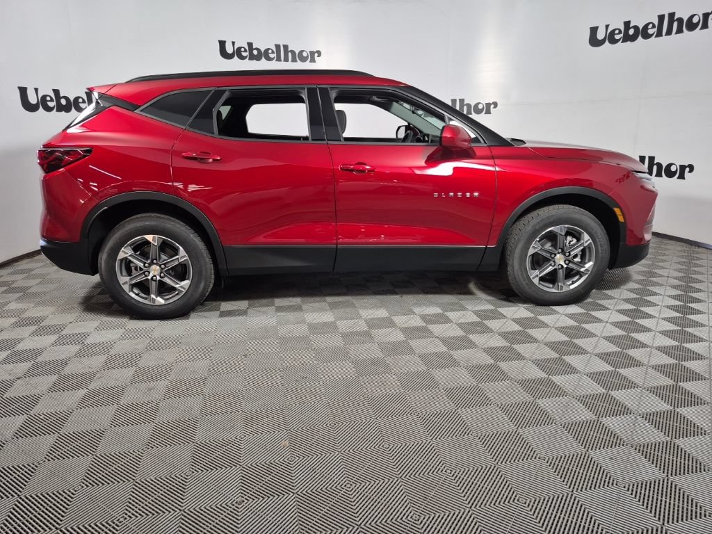 New 2026 Chevrolet Blazer LT w/ Convenience Package AWD/4WD image 28