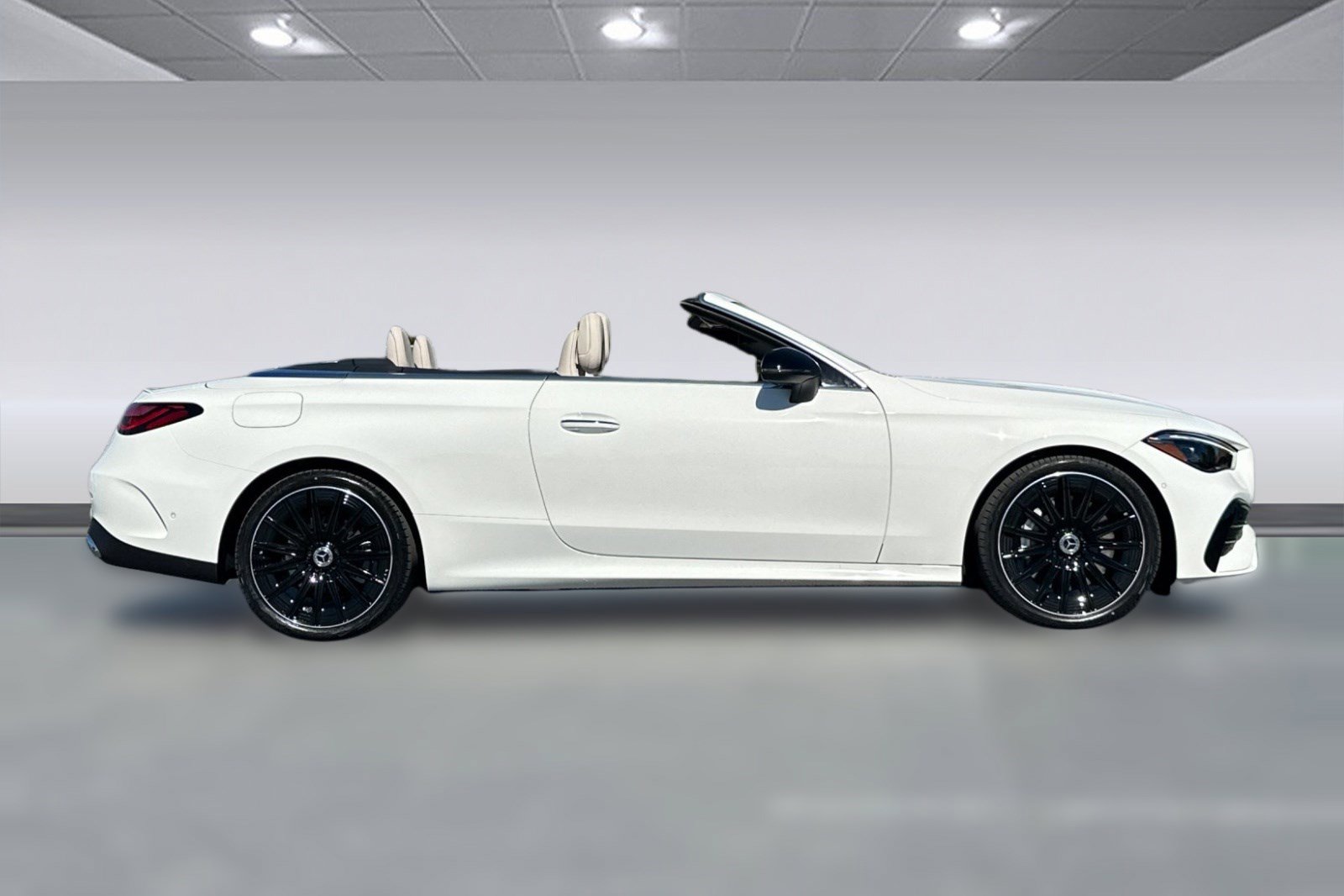 New 2026 Mercedes-Benz CLE 450 4MATIC Cabriolet image 7