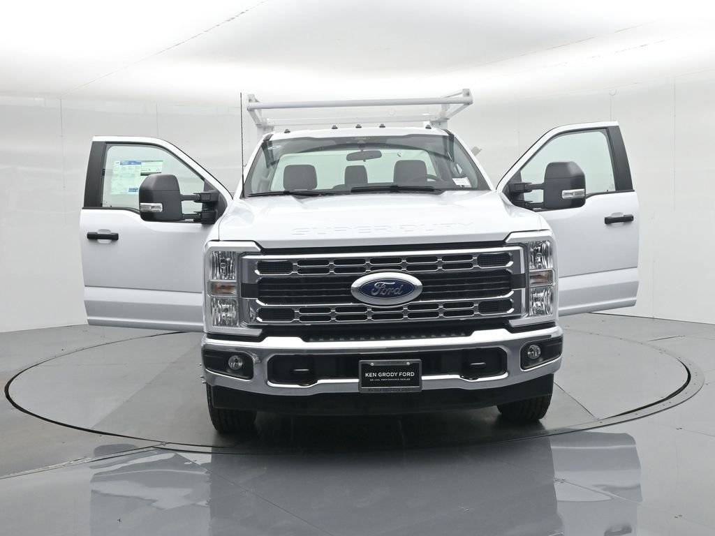 New 2026 Ford F350 XL w/ XL Chrome Package RWD image 31