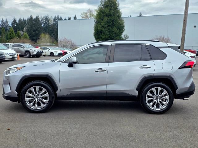 Used 2019 Toyota RAV4 Limited image 4