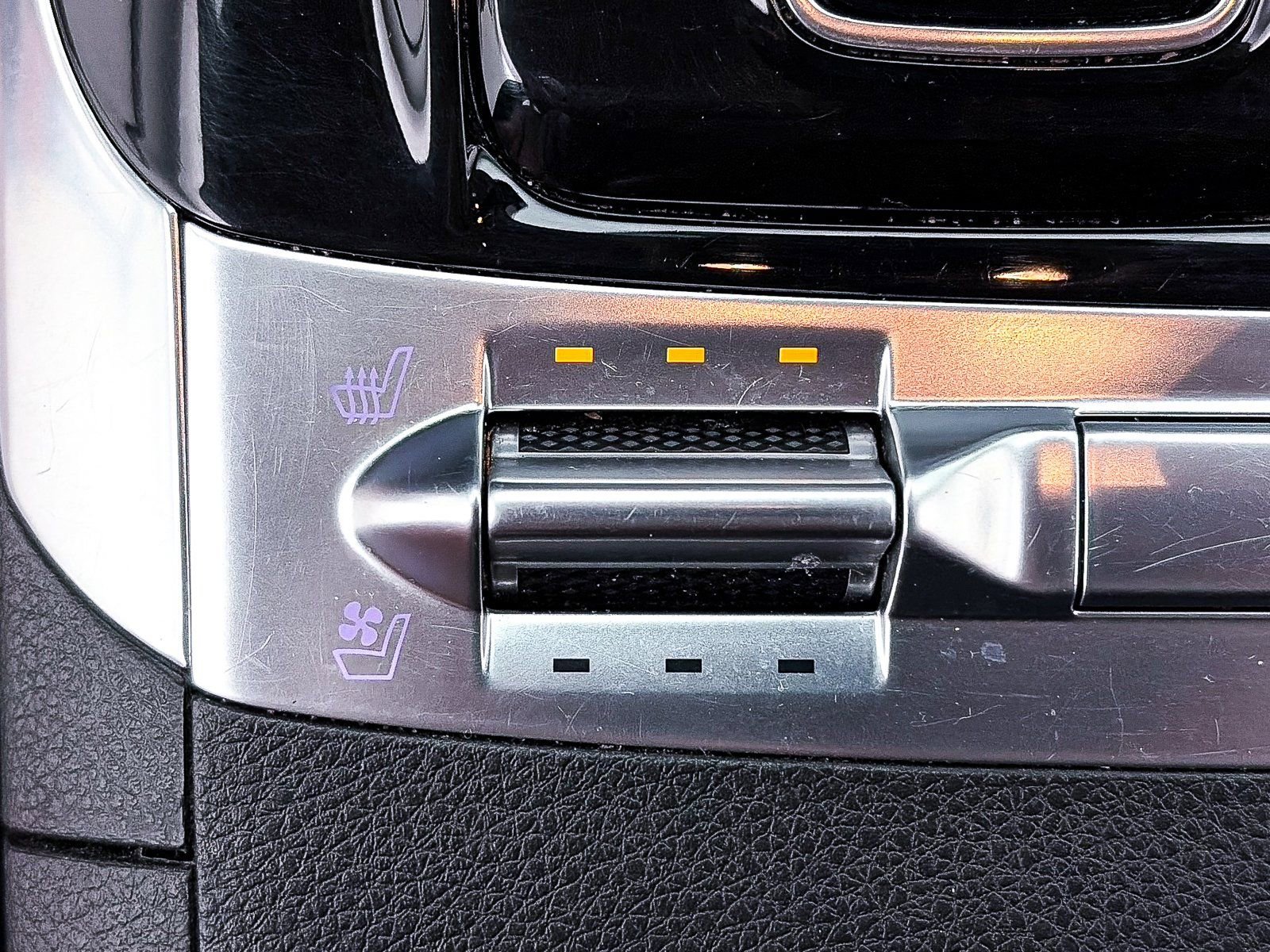 Used 2022 Kia Carnival SX image 8