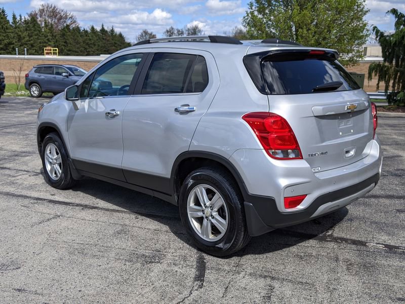 Used 2017 Chevrolet Trax LT w/ Driver Confidence Package image 8