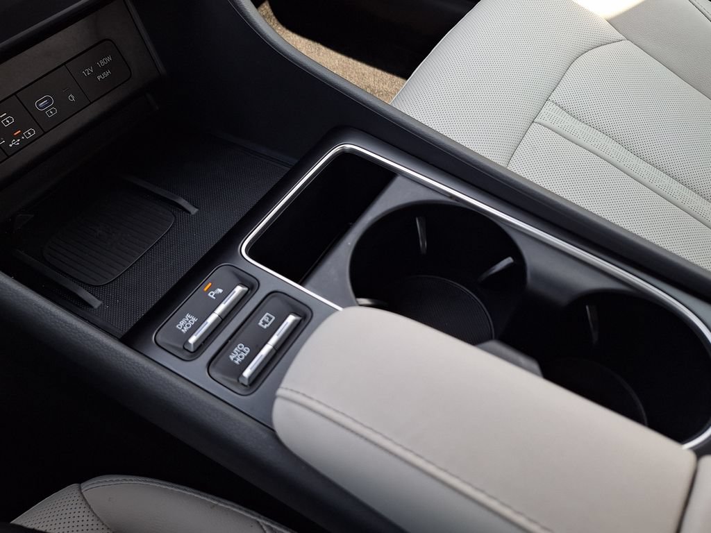 Certified 2025 Hyundai Sonata Limited FWD image 26