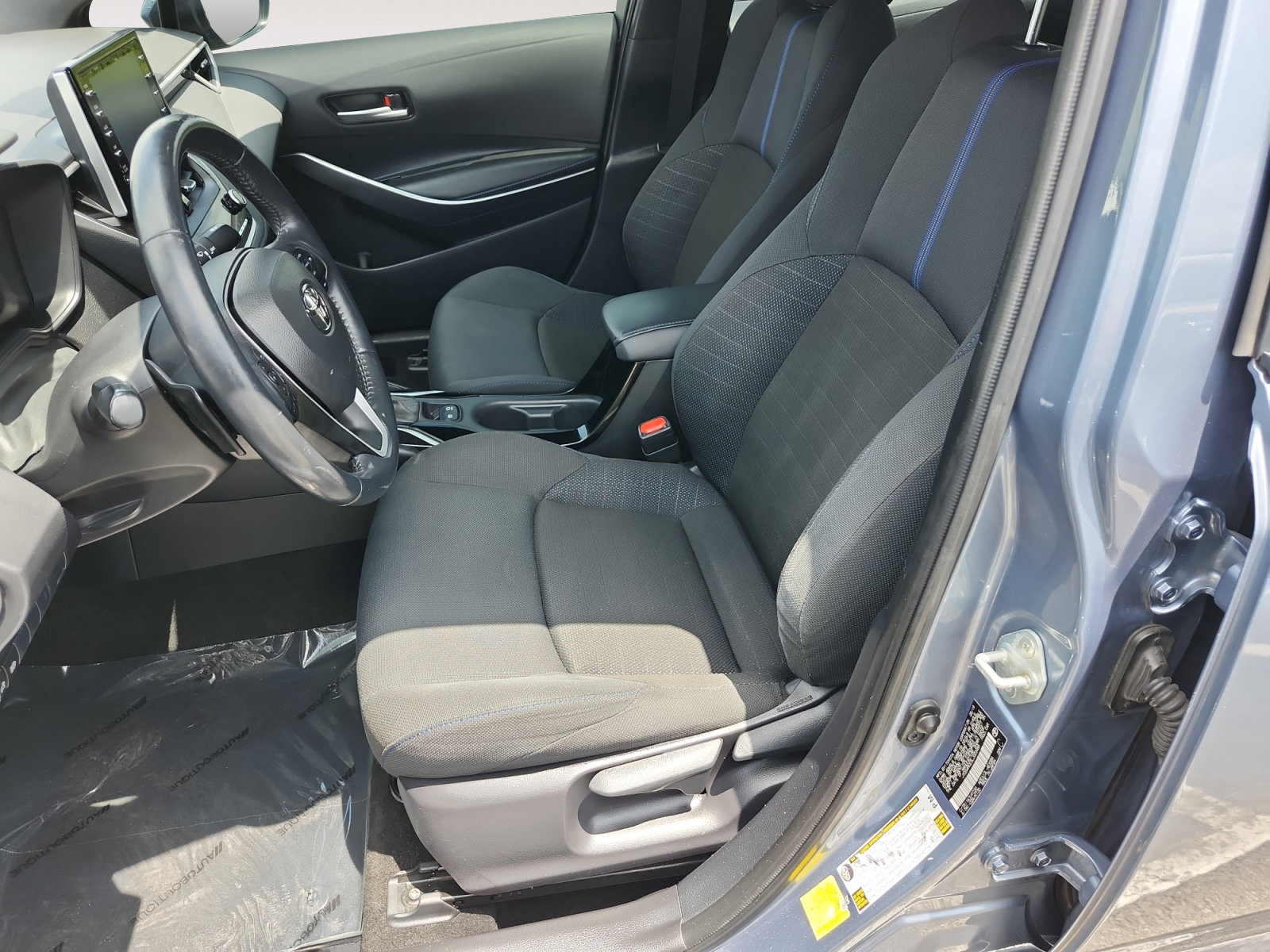 Used 2020 Toyota Corolla SE FWD image 9