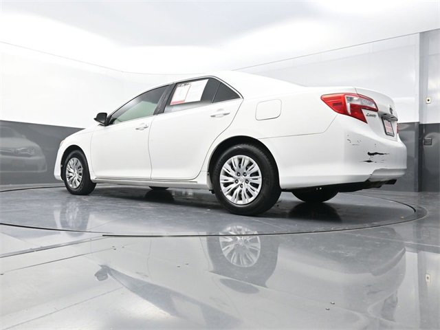 Used 2012 Toyota Camry LE image 31