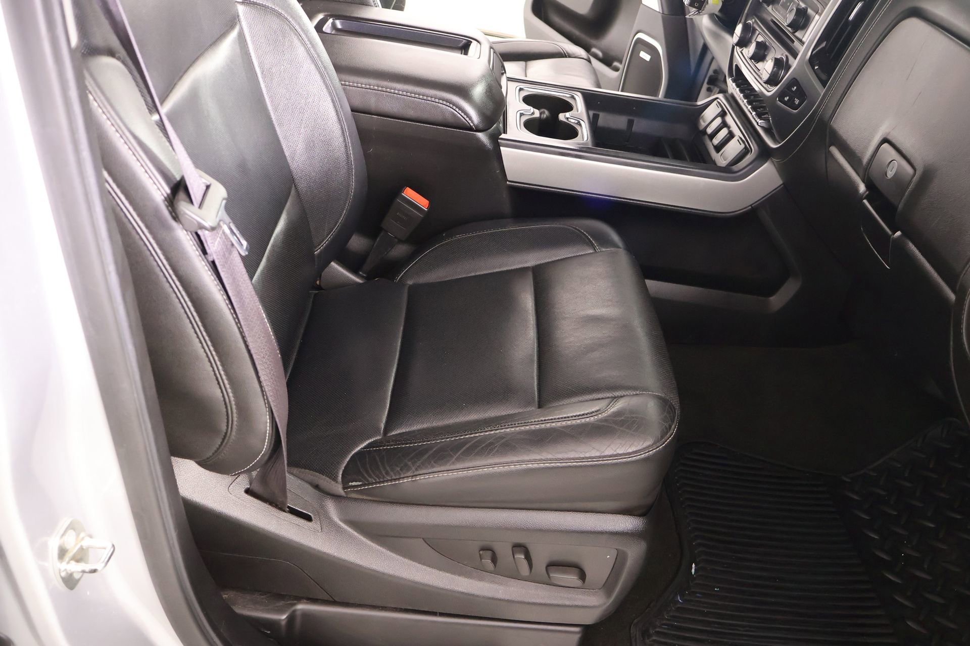 Used 2015 Chevrolet Silverado 2500 LTZ w/ Duramax Plus Package image 13