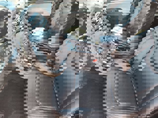 Used 2025 Jeep Compass Limited AWD/4WD image 9