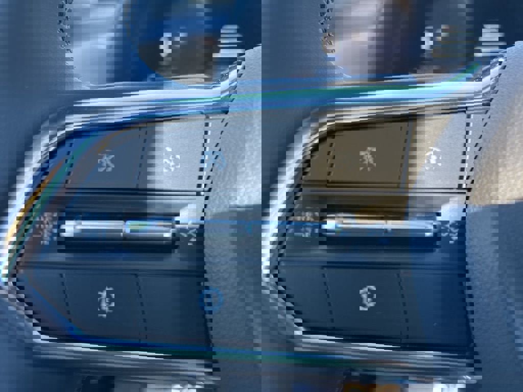 New 2026 Chevrolet Equinox ACTIV w/ Convenience Package III image 20