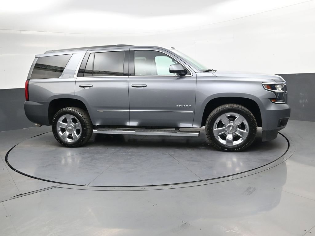 Used 2018 Chevrolet Tahoe LT w/ LT Signature Package AWD/4WD image 3