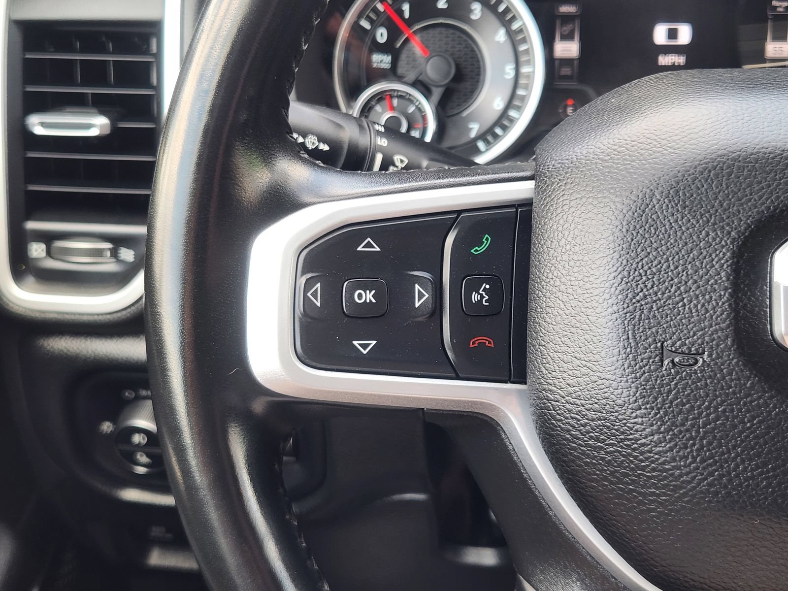 Used 2022 RAM 1500 Big Horn AWD/4WD image 31
