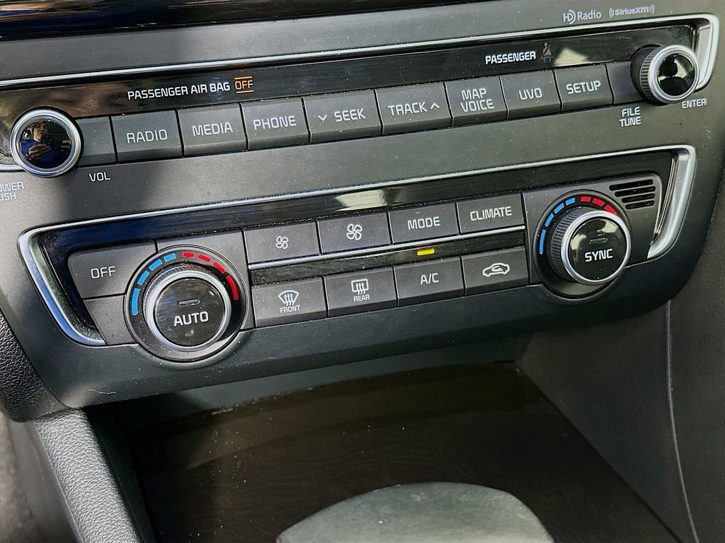 Used 2016 Kia Optima EX w/ Premium Package image 23