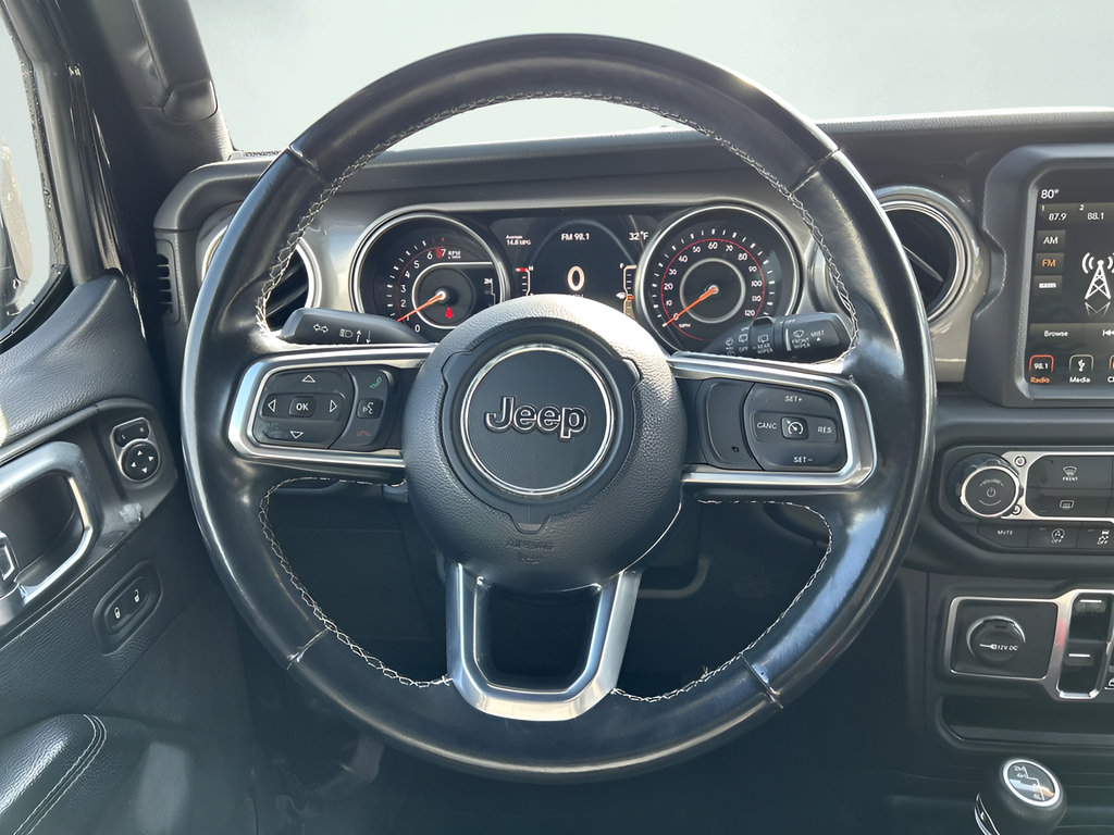 Used 2018 Jeep Wrangler Unlimited Sahara w/ Uconnect 4C Nav & Sound Group AWD/4WD image 14