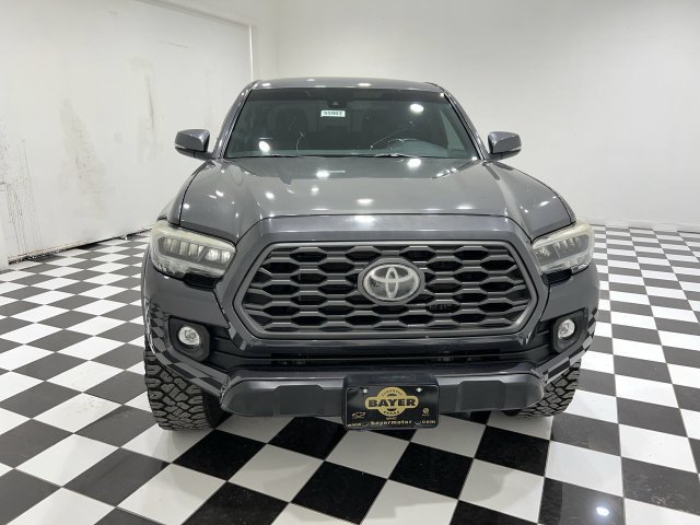 Used 2020 Toyota Tacoma TRD Off-Road w/ Technology Package AWD/4WD image 8