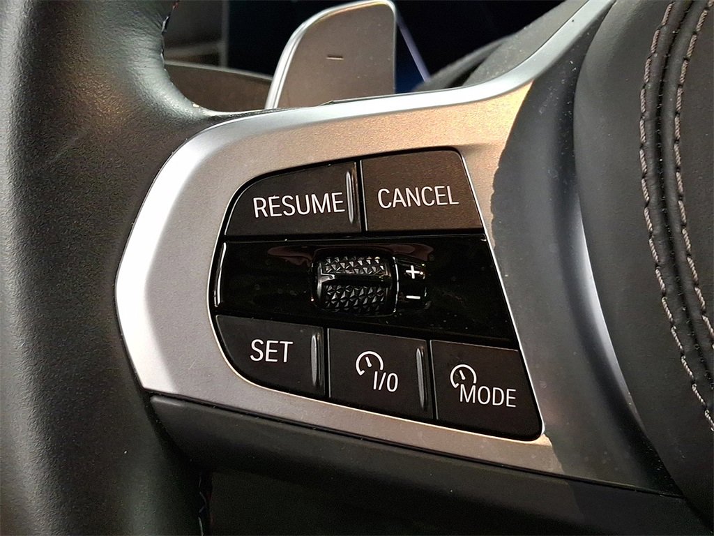 Used 2025 BMW X5 M60i w/ Executive Package image 17