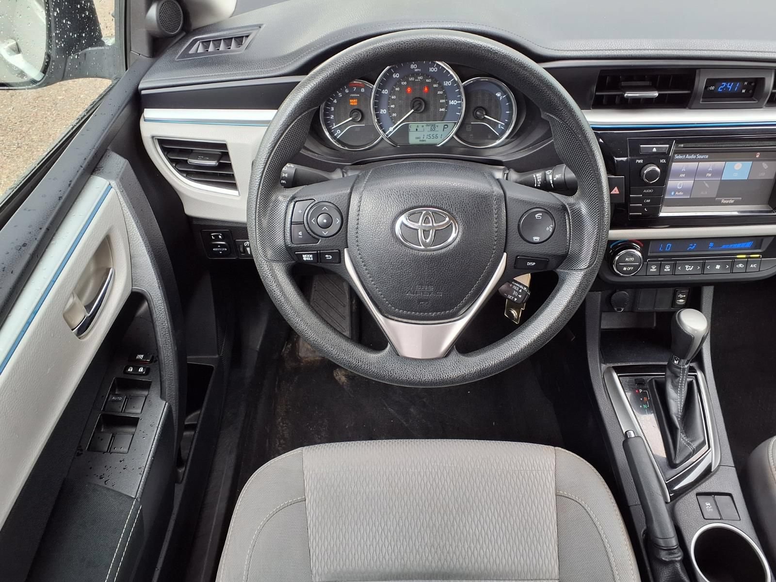 Used 2015 Toyota Corolla LE FWD image 13