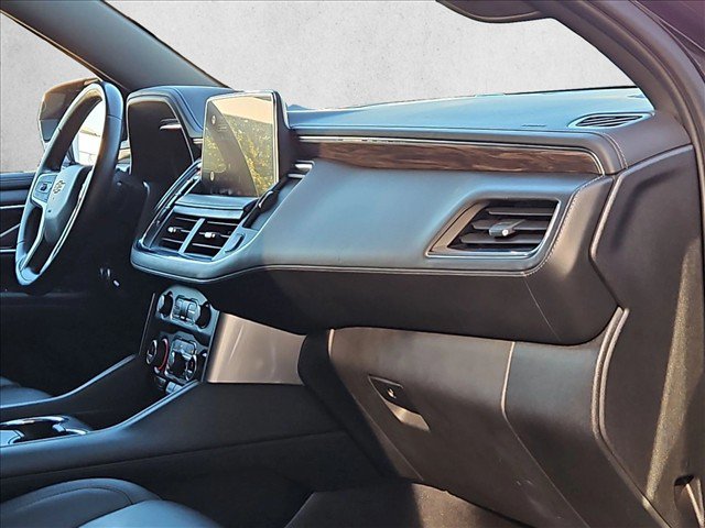 Used 2022 Chevrolet Suburban LT AWD/4WD image 19