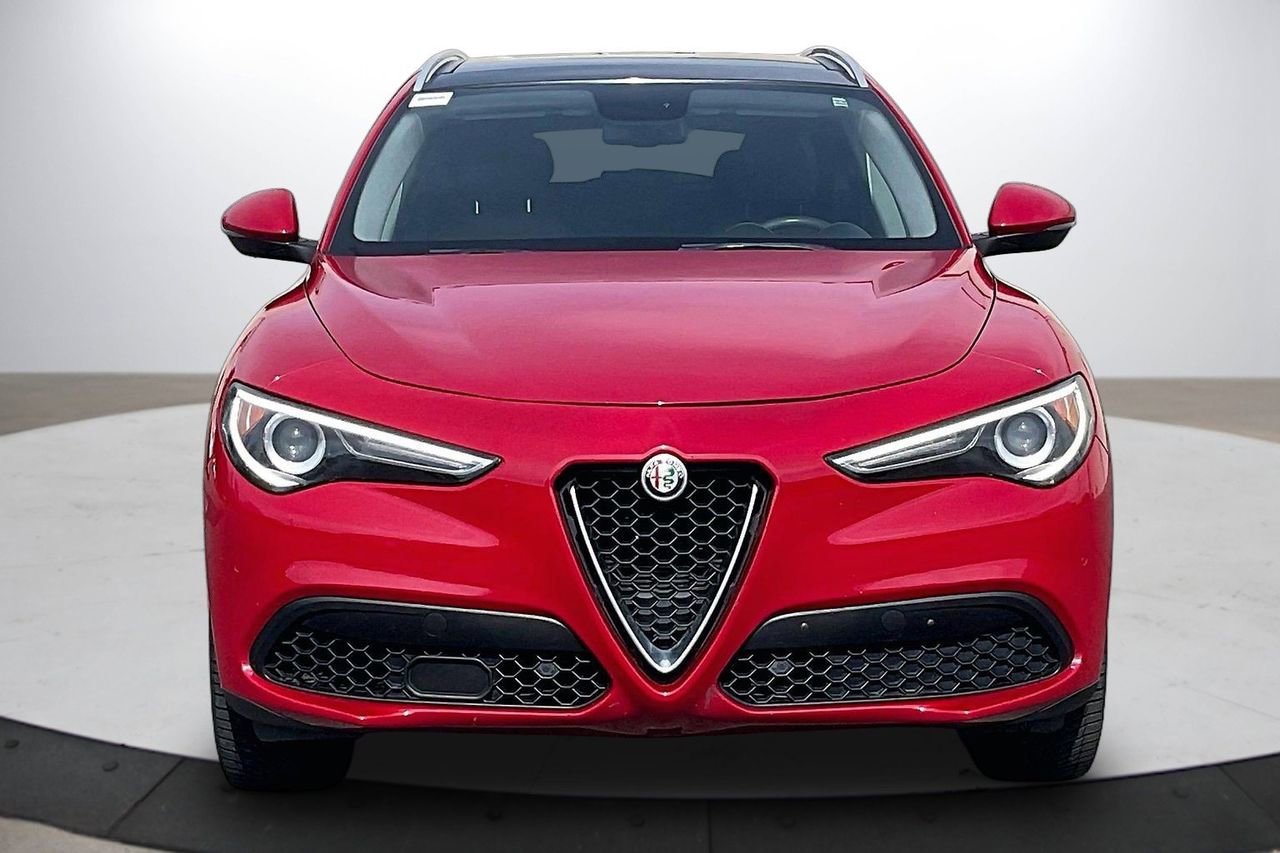 Used 2019 Alfa Romeo Stelvio Ti image 3