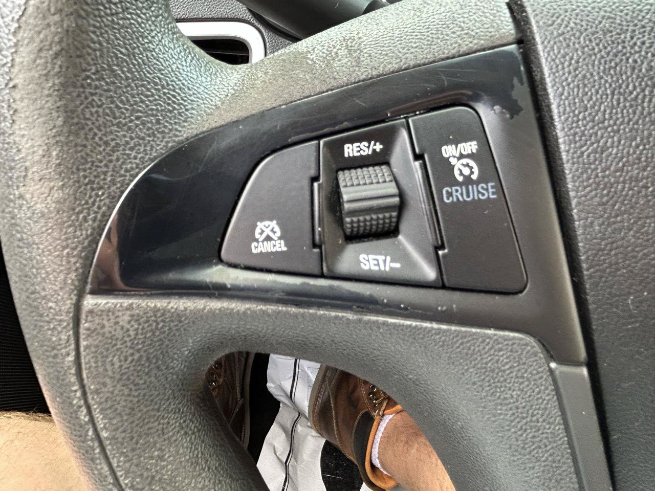 Used 2015 Chevrolet Equinox LS FWD image 18