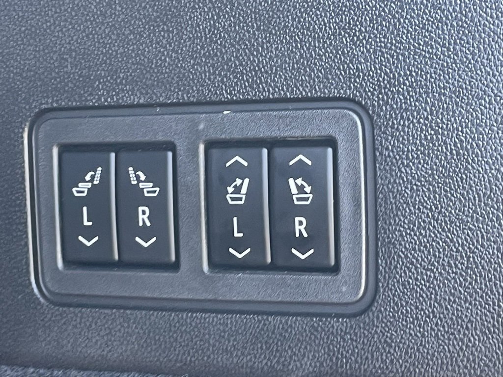 Certified 2024 Cadillac XT6 Premium Luxury w/ LPO, Floor Liner Package image 22