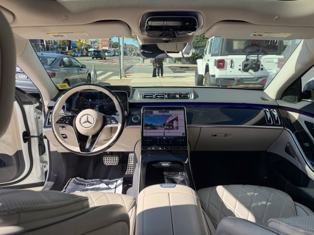 Used 2021 Mercedes-Benz S 580 4MATIC Sedan w/ AMG Line image 23