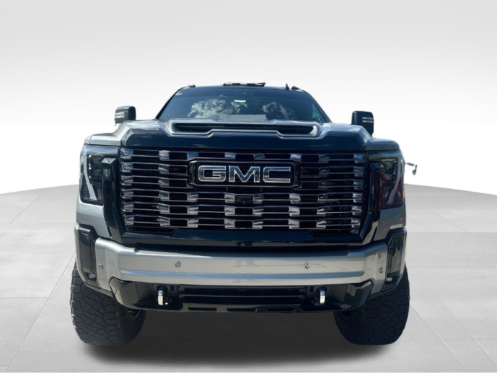Used 2026 GMC Sierra 2500 Denali Ultimate w/ Max Trailering Package AWD/4WD image 4