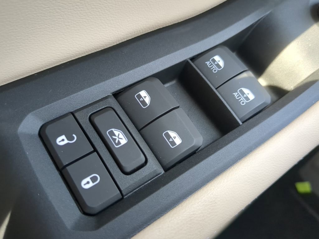 New 2025 Jeep Grand Cherokee Limited w/ Luxury Tech Group II image 11