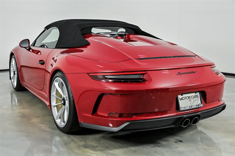 Used 2019 Porsche 911 Speedster RWD image 13