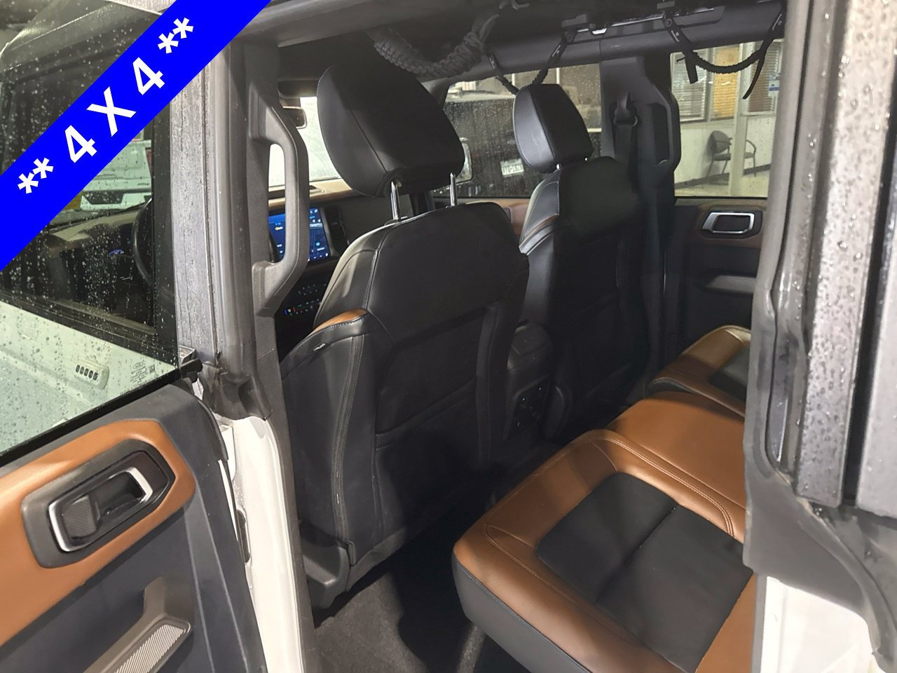 Used 2023 Ford Bronco Outer Banks AWD/4WD image 8