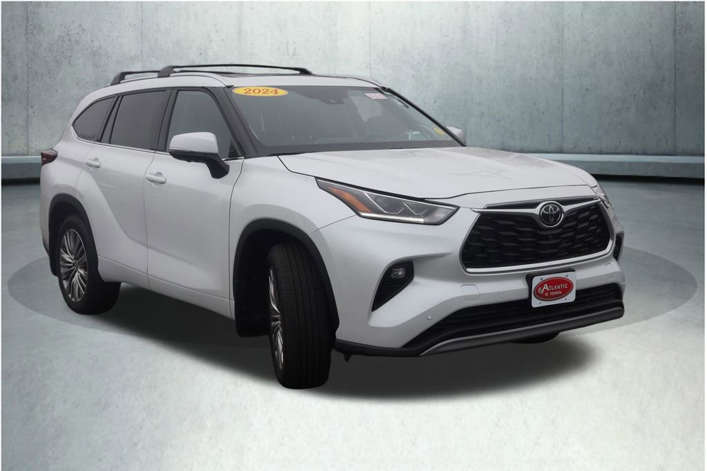 Used 2024 Toyota Highlander Platinum AWD/4WD image 17