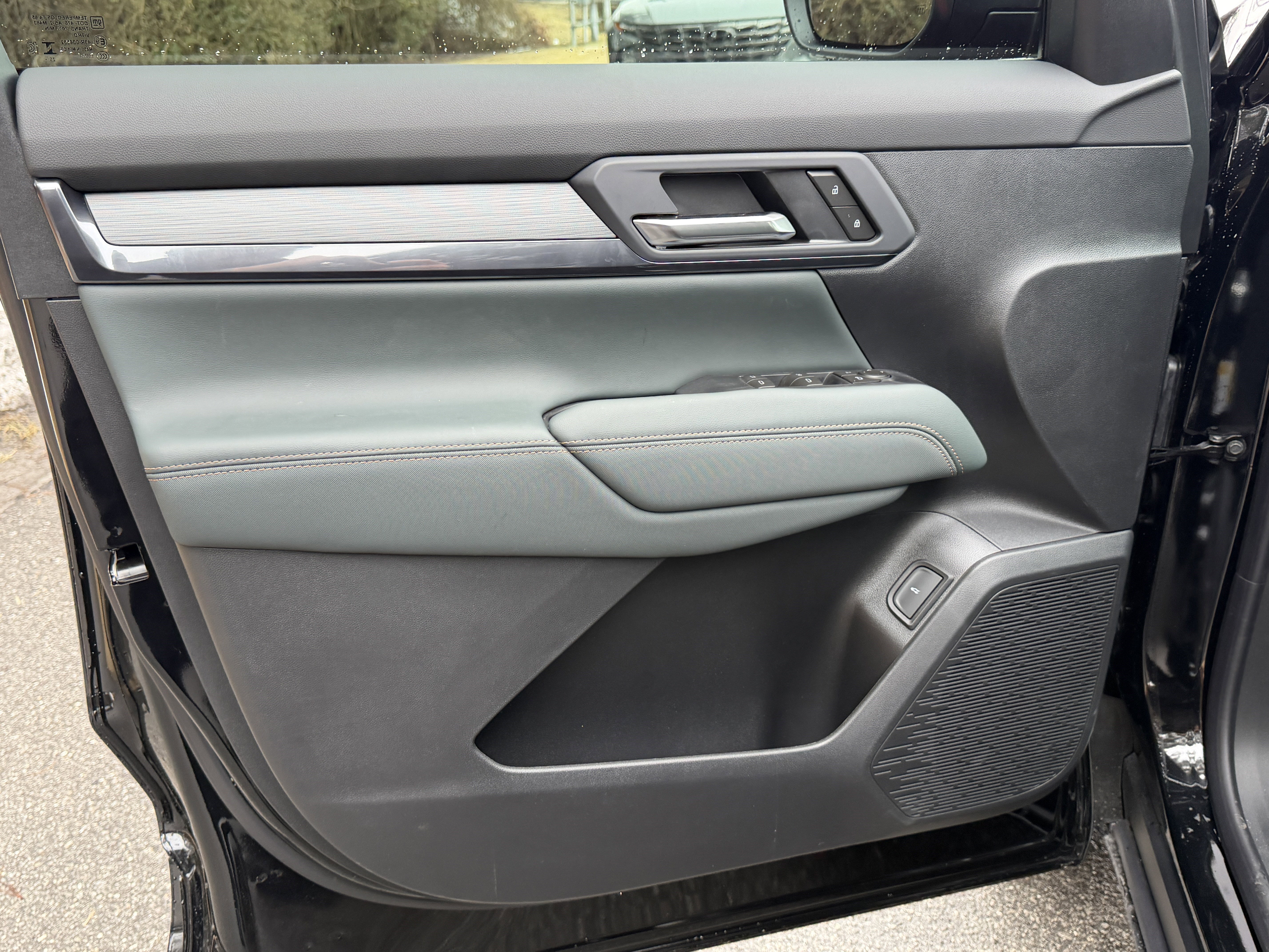 New 2026 GMC Terrain AT4 w/ Technology Package II AWD/4WD image 13