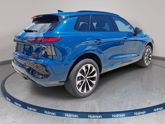 New 2026 Audi Q3 quattro 2.0T AWD/4WD image 3