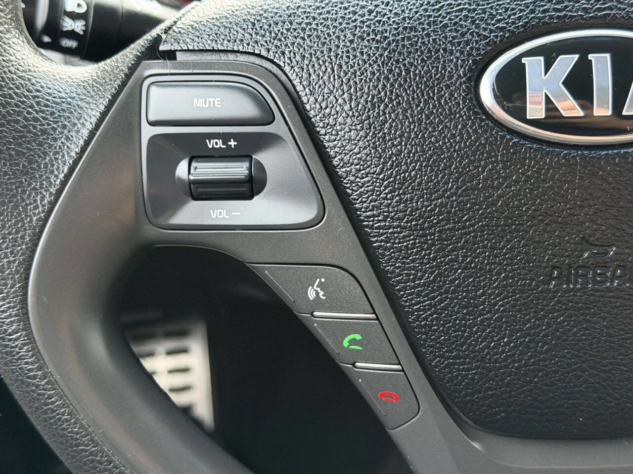 Used 2017 Kia Forte LX image 30