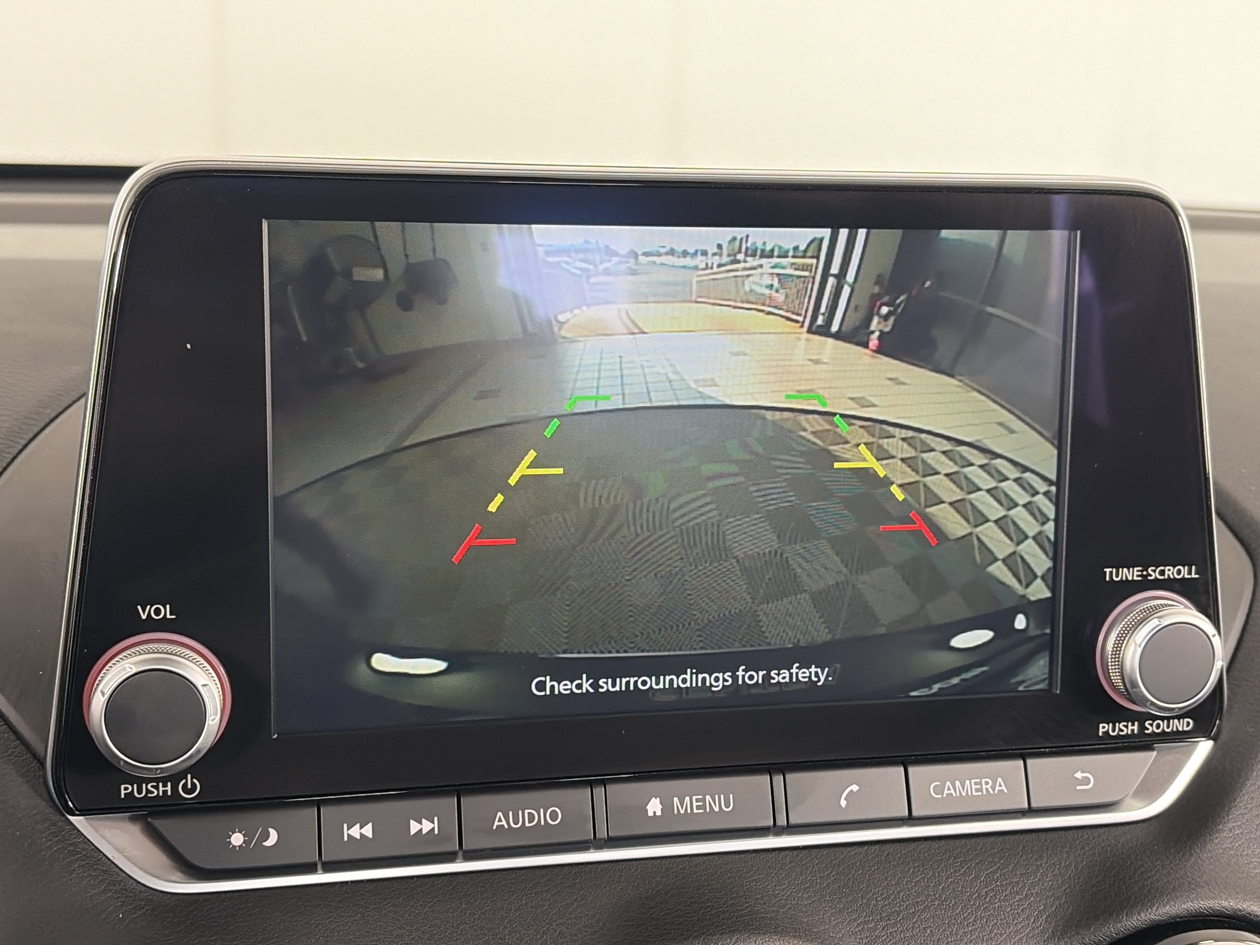Used 2025 Nissan Sentra SR FWD image 19