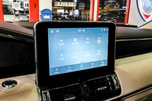 Used 2021 Lincoln Navigator L Reserve image 24